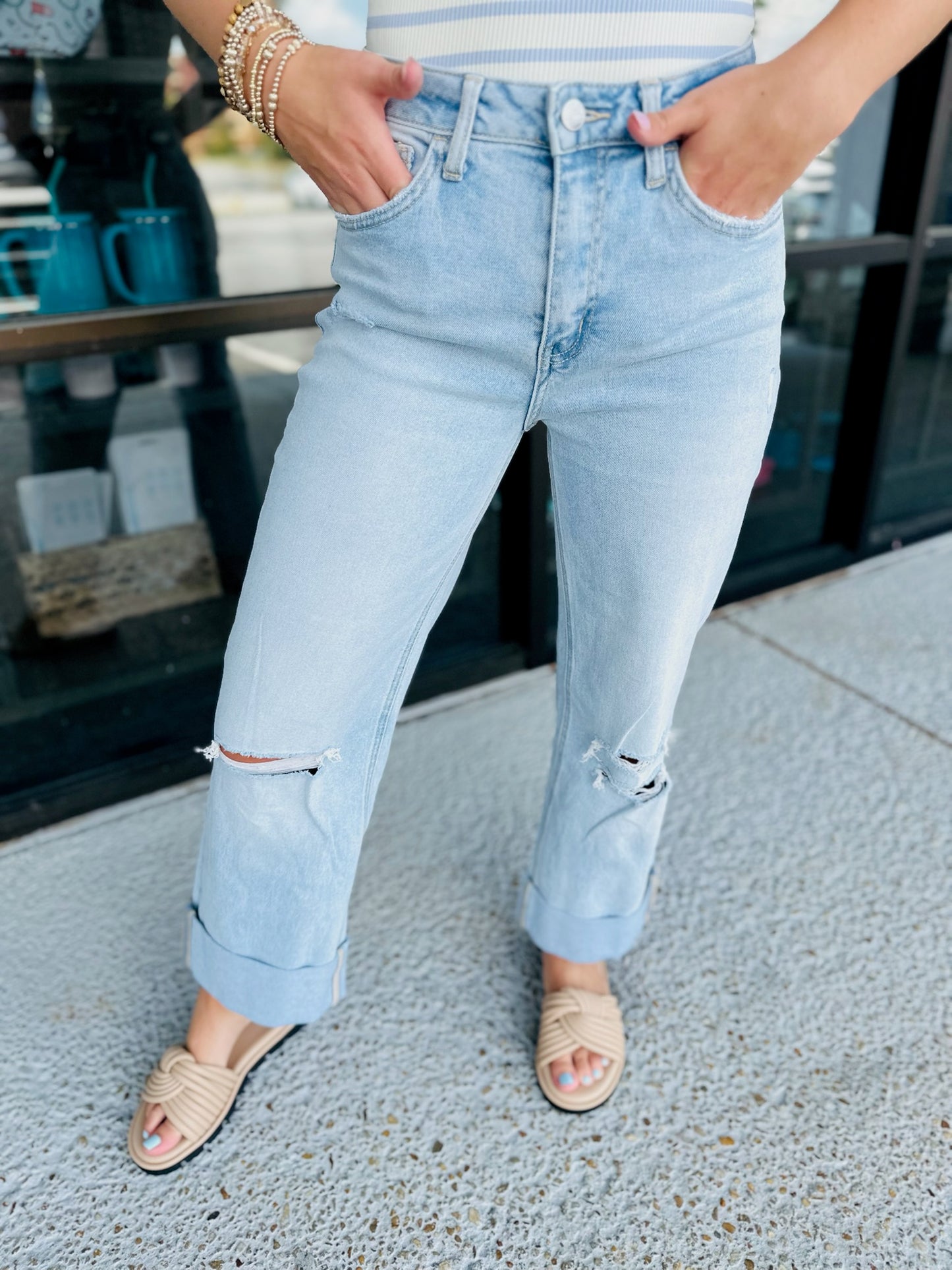 Kiss her in front of you-Light Denim