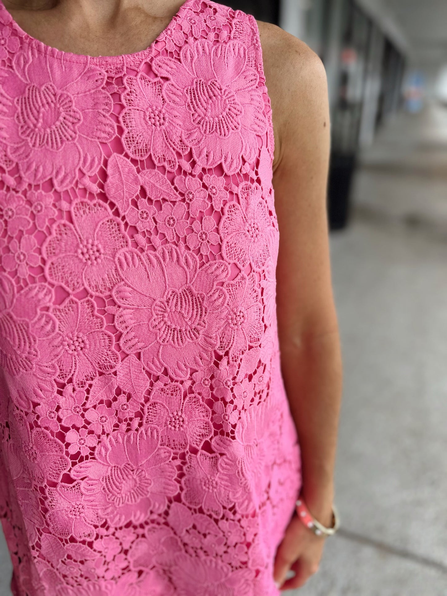 Lacey Bow Mini- hot pink
