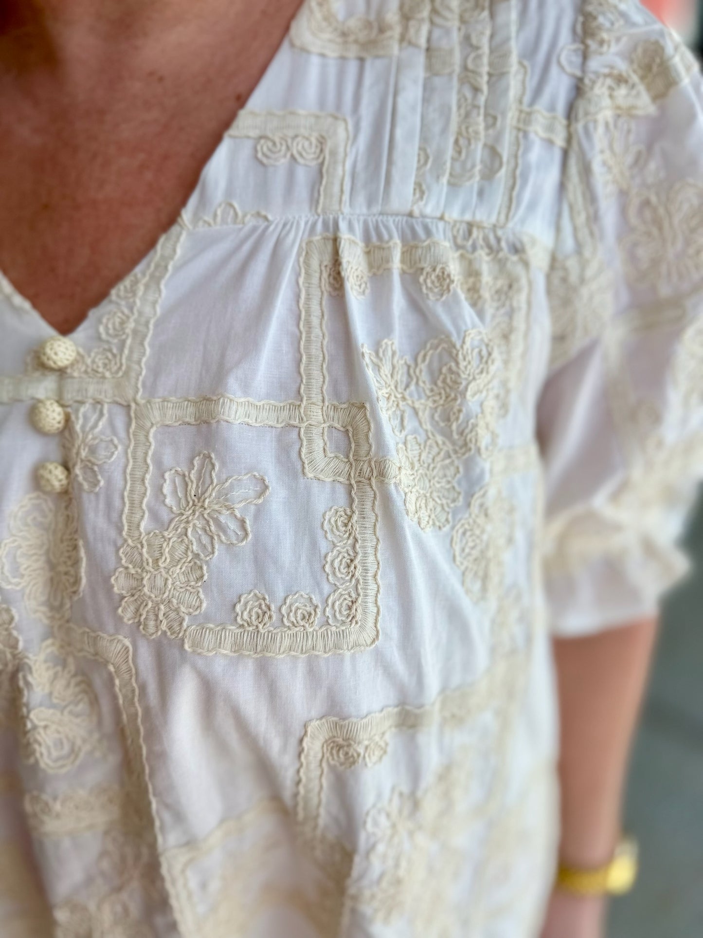 EMBROIDERED MINI SHIFT DRESS- IVORY