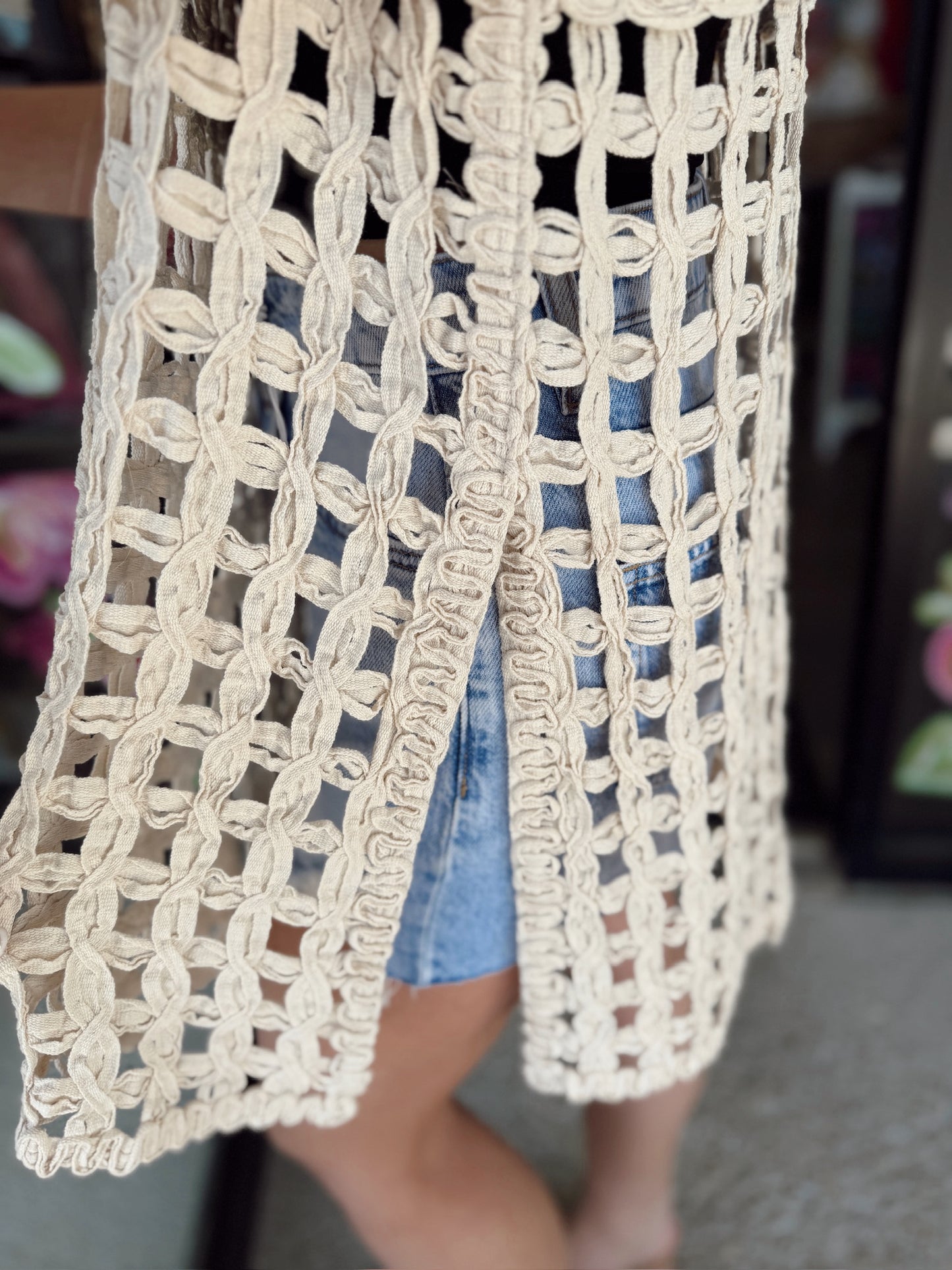 ROUND NECK NET TOP-BEIGE