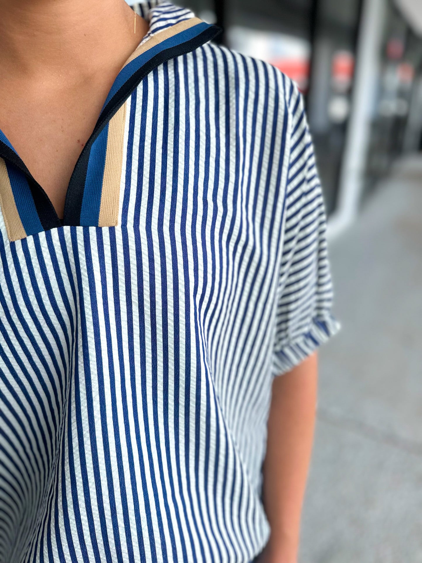 Striped Ribbon Collar