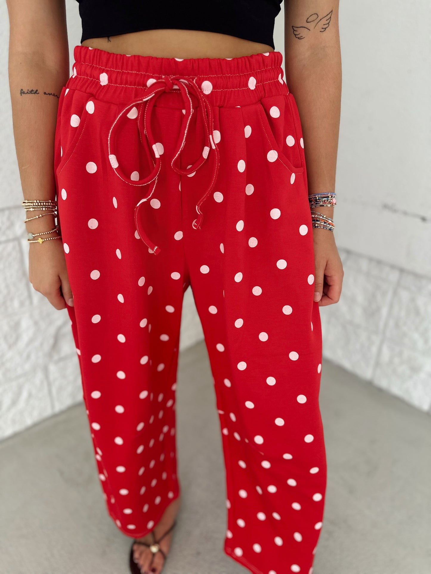 Lounge Please - red/white