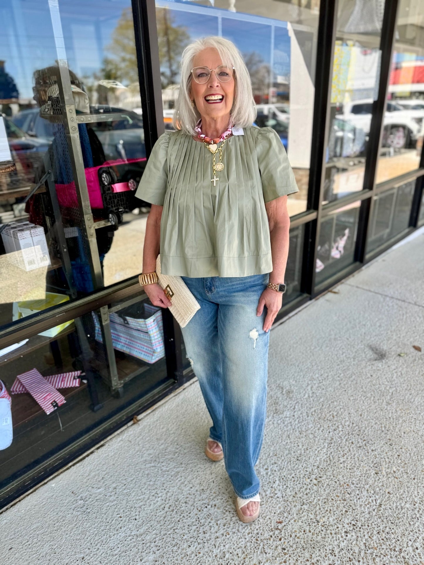 PLEATED DETAIL SHORT SLEEVE BLOUSE