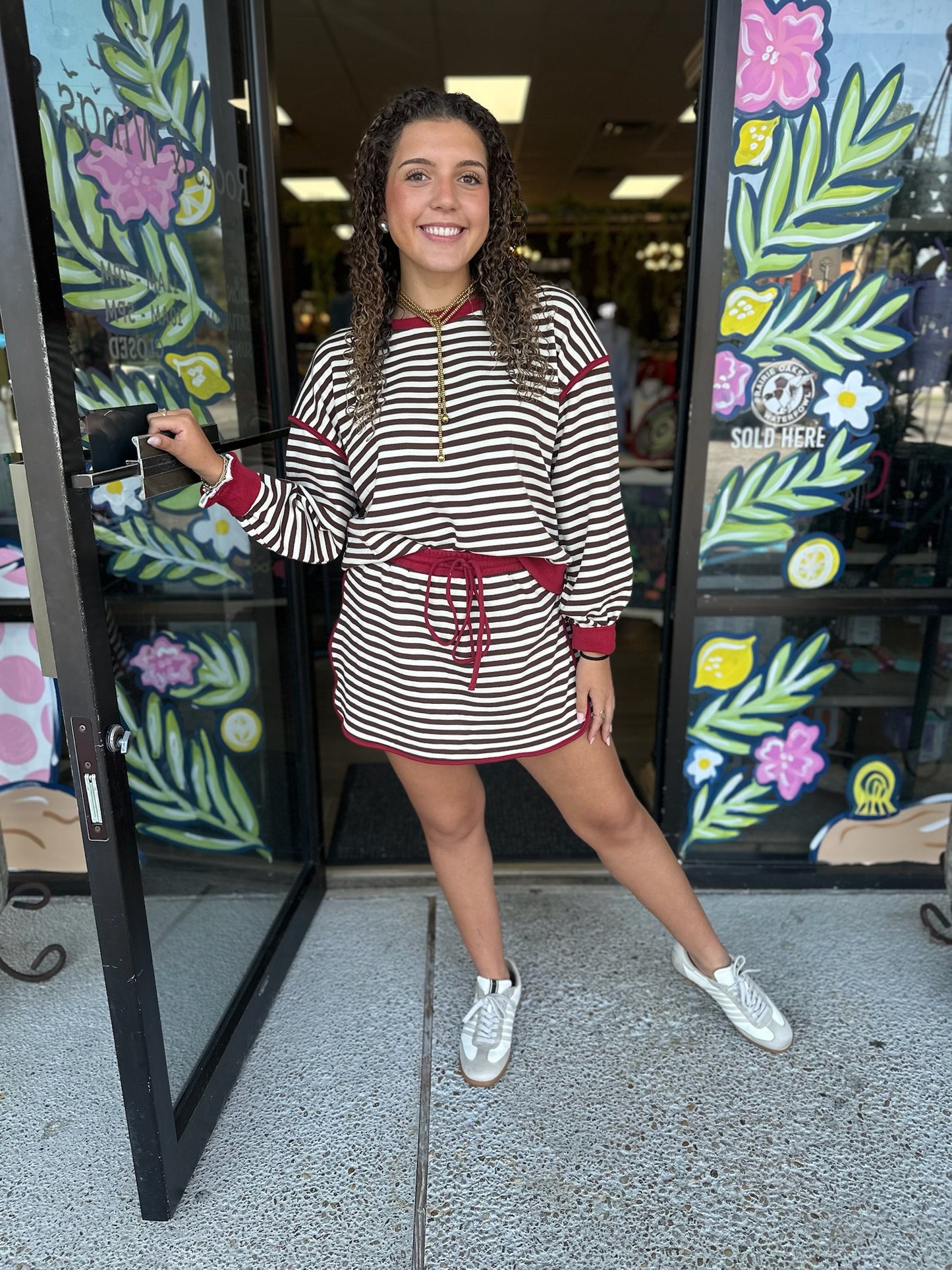 Sara Set- Red/Brown