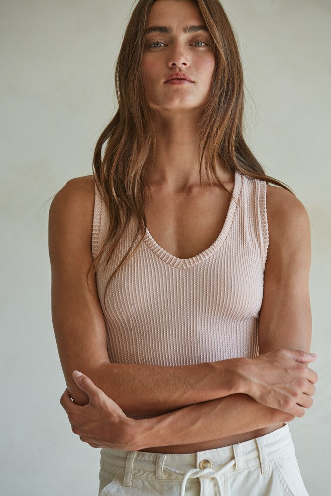 Seamless Two Tone V-Neck
