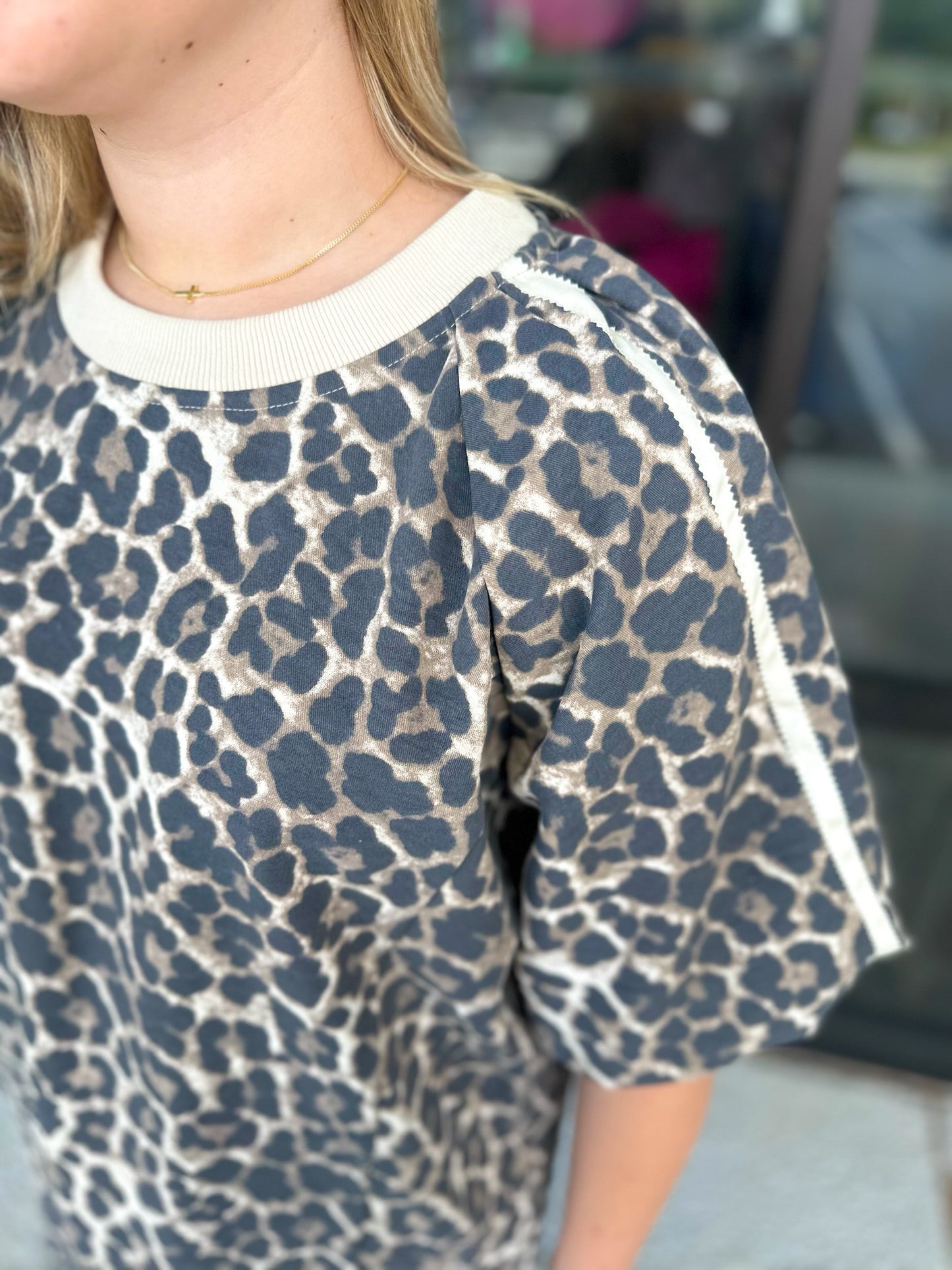 Hold Me Closer-Cream