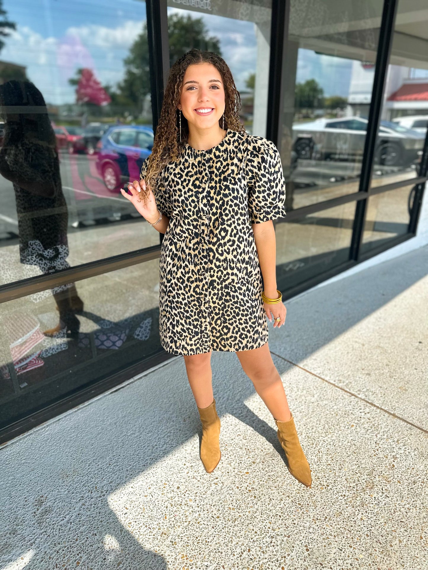 Classy Leopard Mini