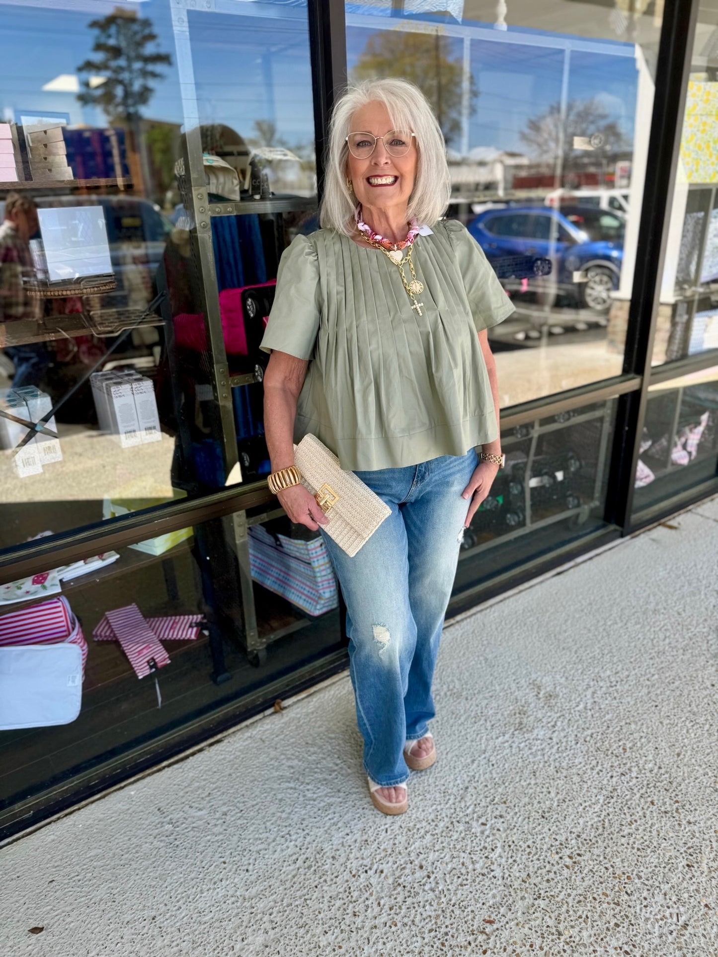 PLEATED DETAIL SHORT SLEEVE BLOUSE