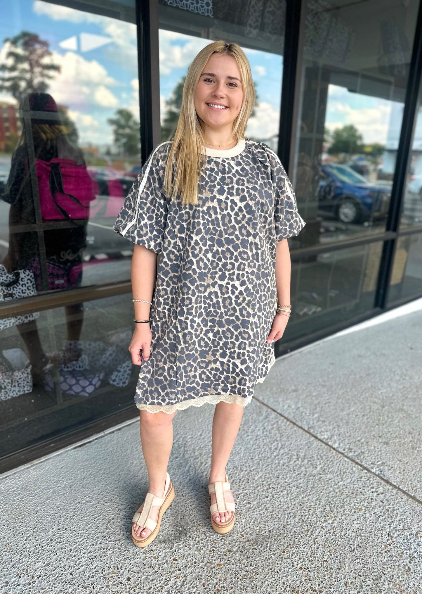 Hold Me Closer-Cream