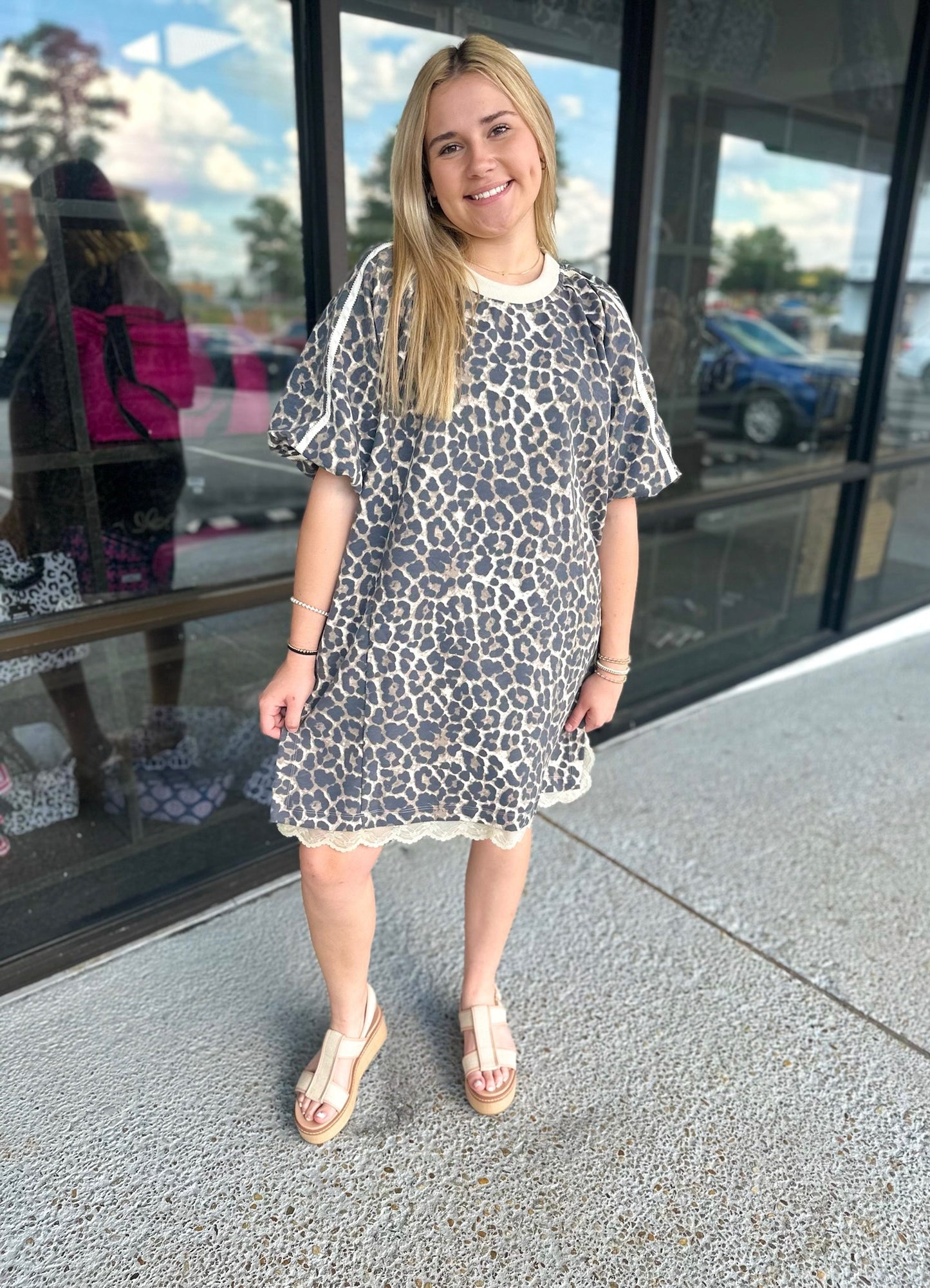 Hold Me Closer-Cream