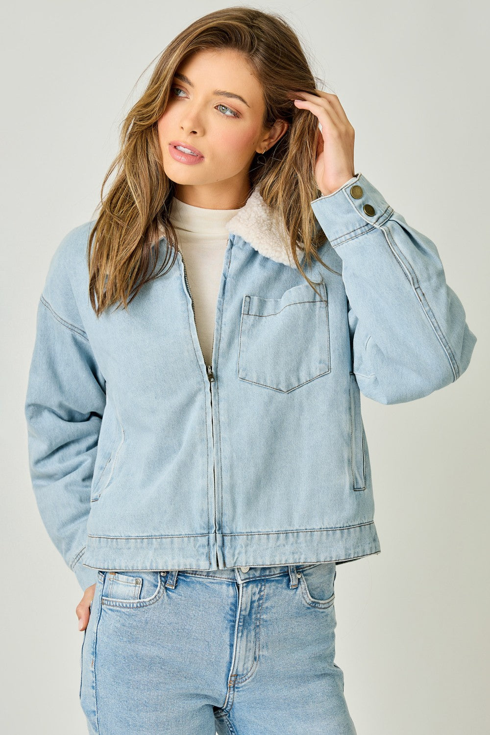 Mystery in the Making-Cream/Blue