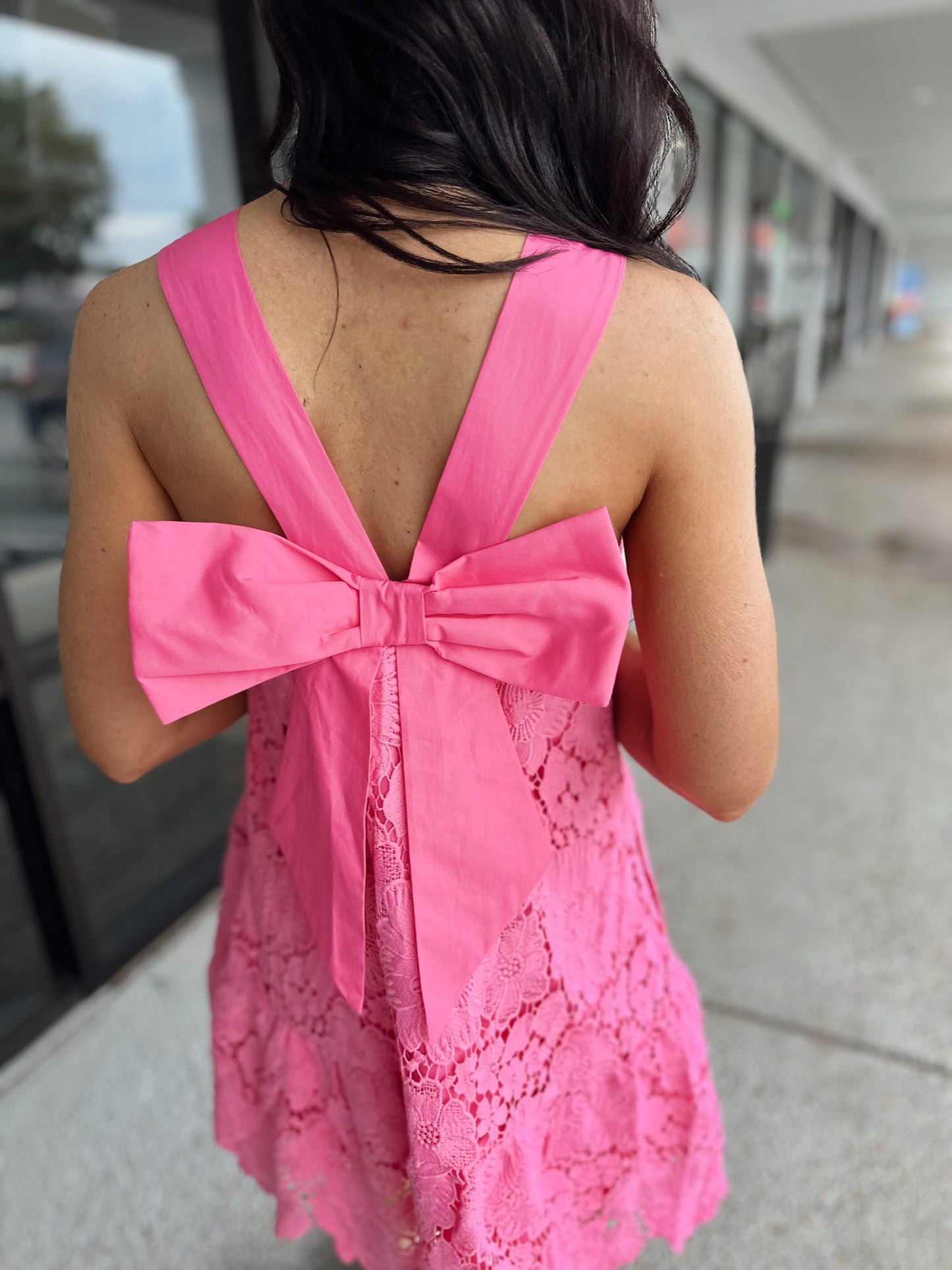 Lacey Bow Mini- hot pink