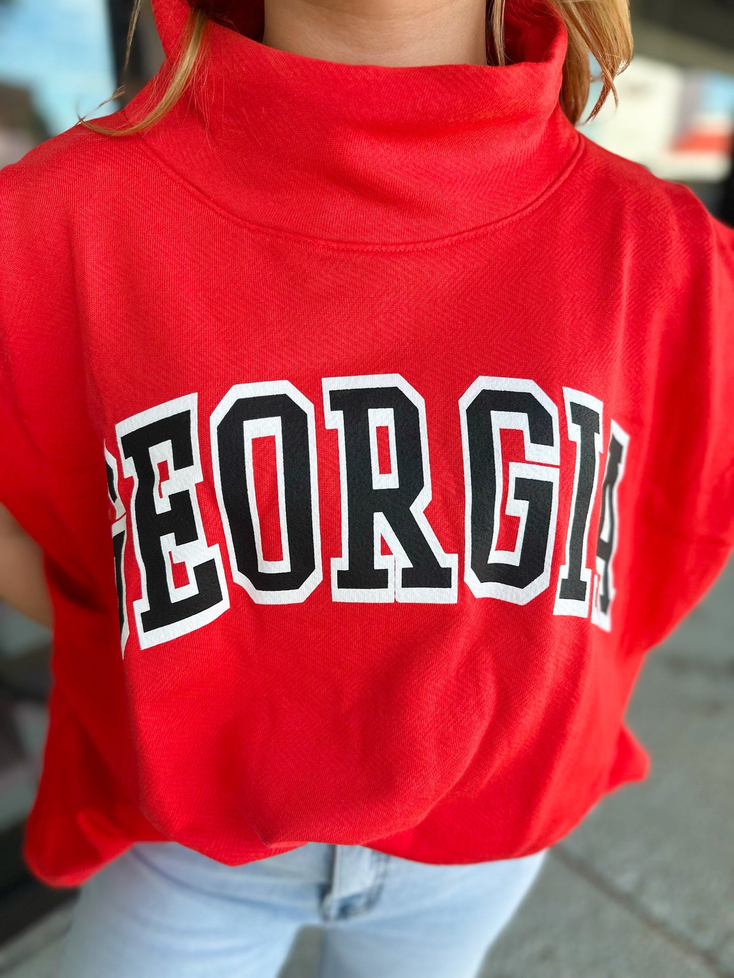 Georgia Sleeveless Mockneck - Red/black