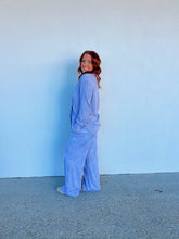 Load image into Gallery viewer, Flowy Dreams Pants- Lavender
