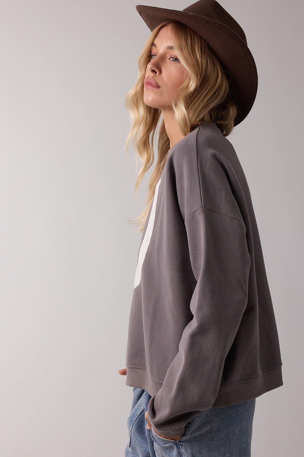 Horseshoe Kiss Pullover