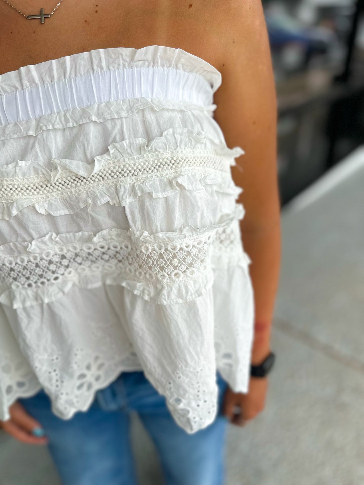 So Versatile - white