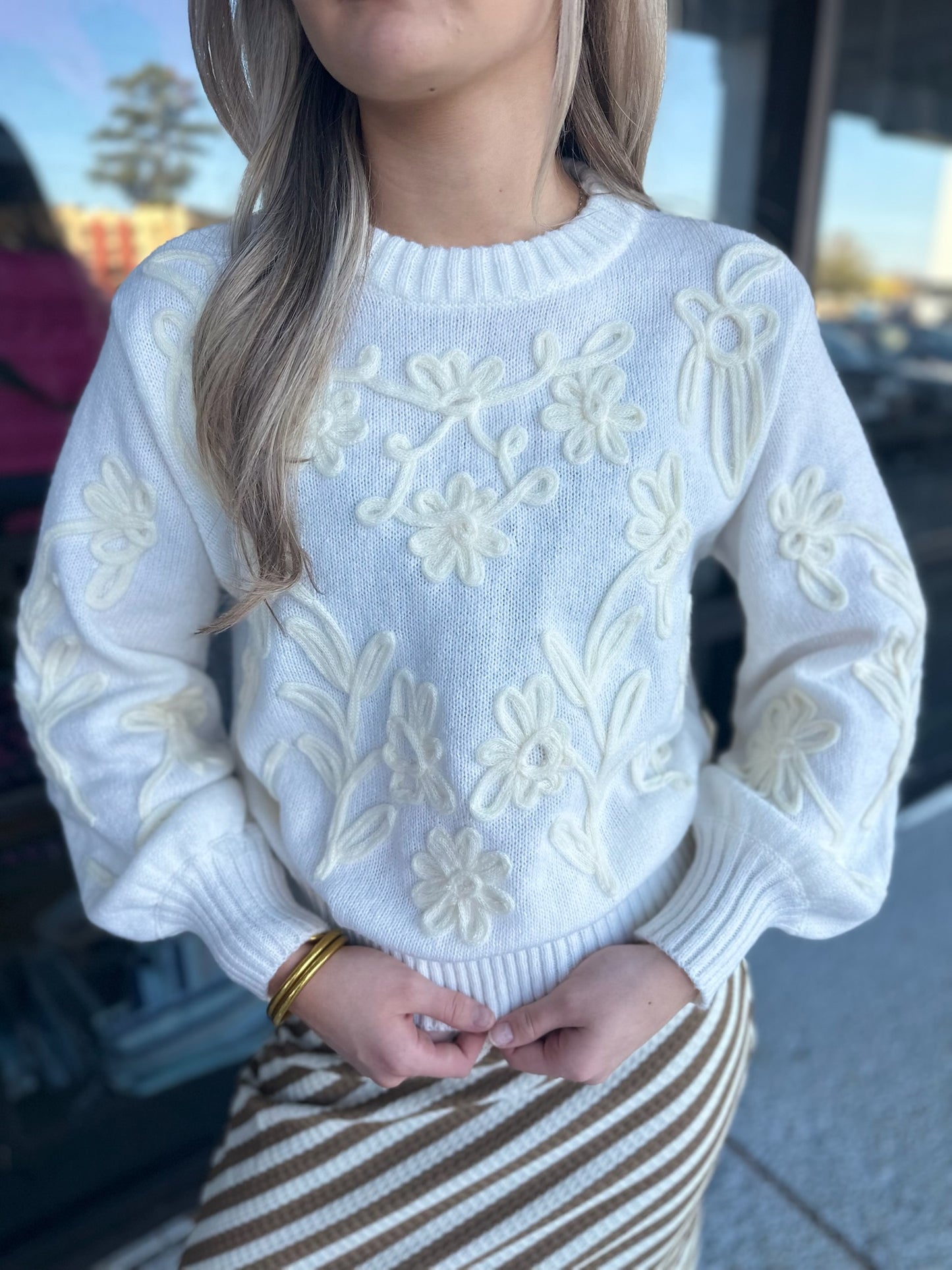 Flower Puff-Ivory/Cream