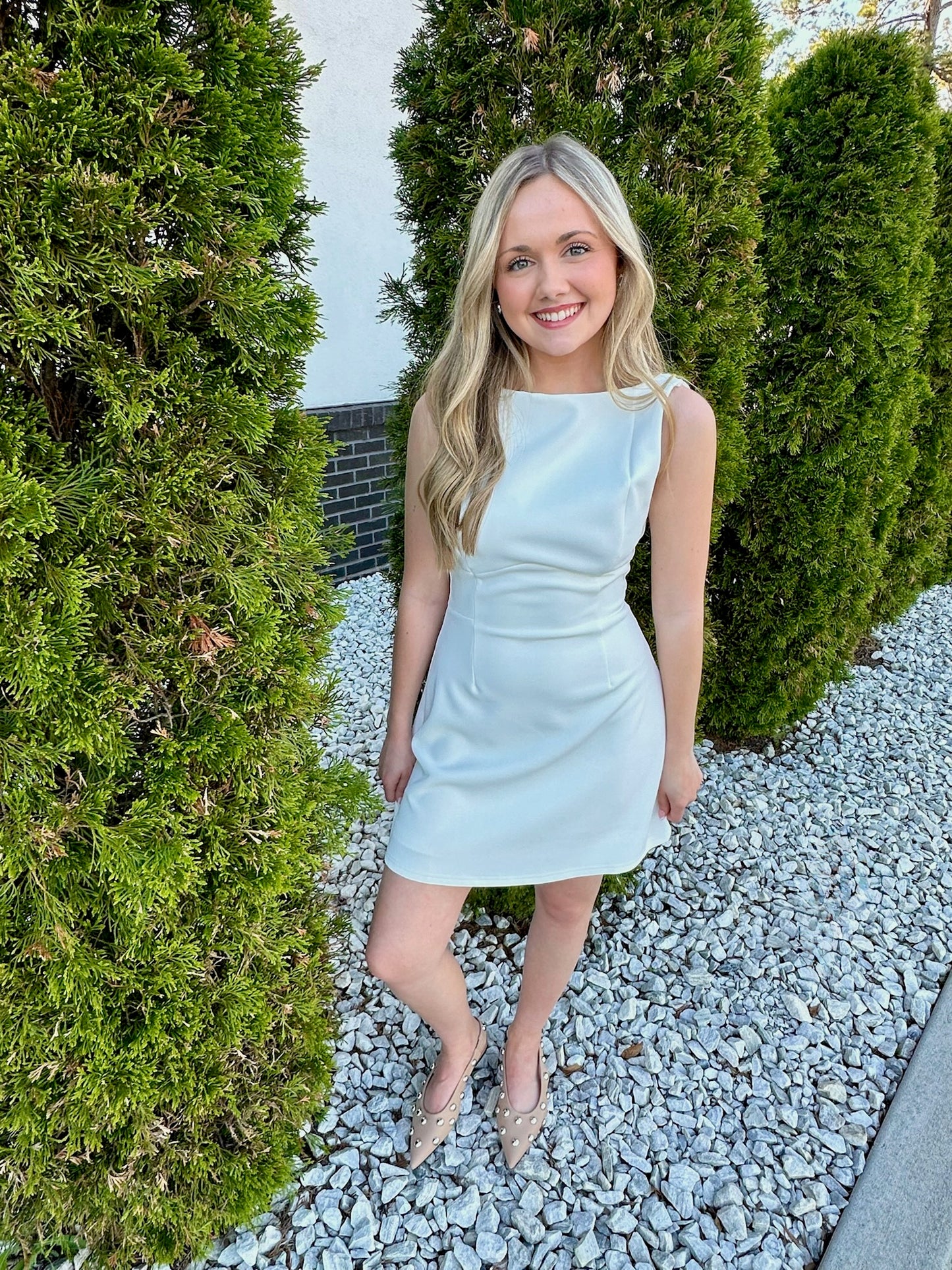 Walk the Stage Mini - white