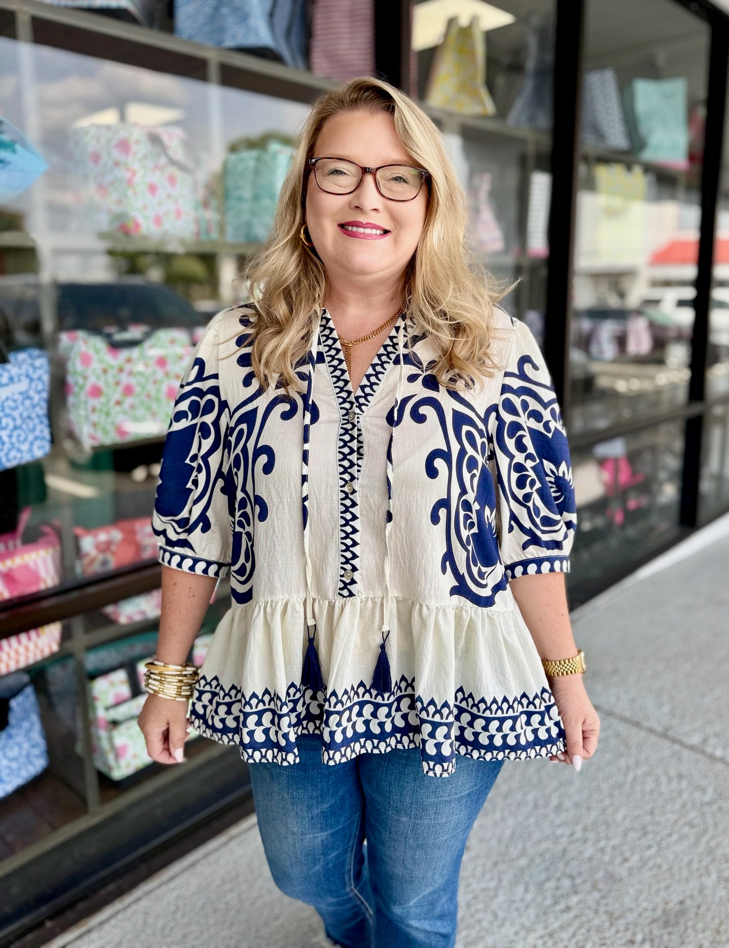 Abstract Border Kisses Top - Navy
