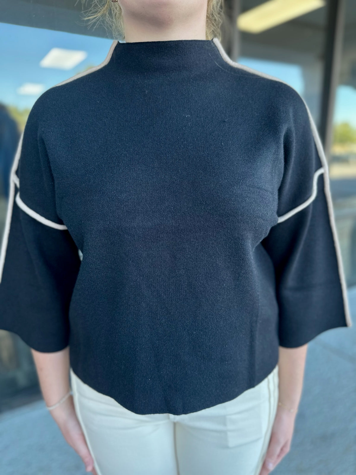 Exposed Hem - black