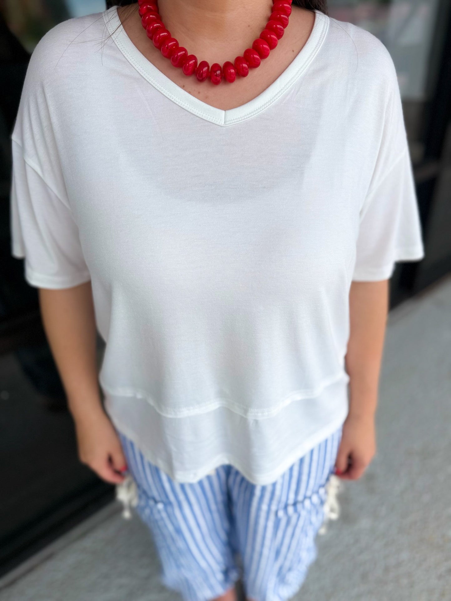 Holly V-Neck - white