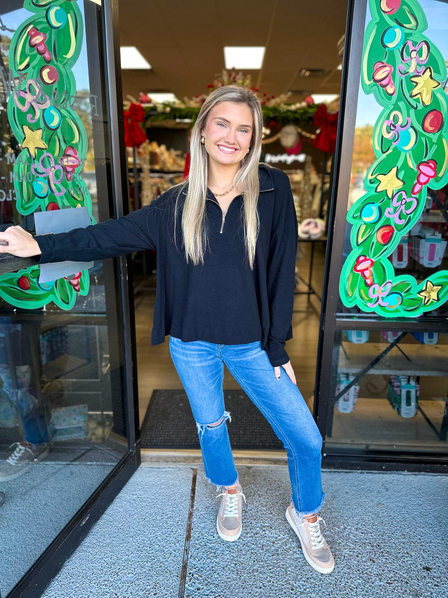 She Ain’t In It-Black