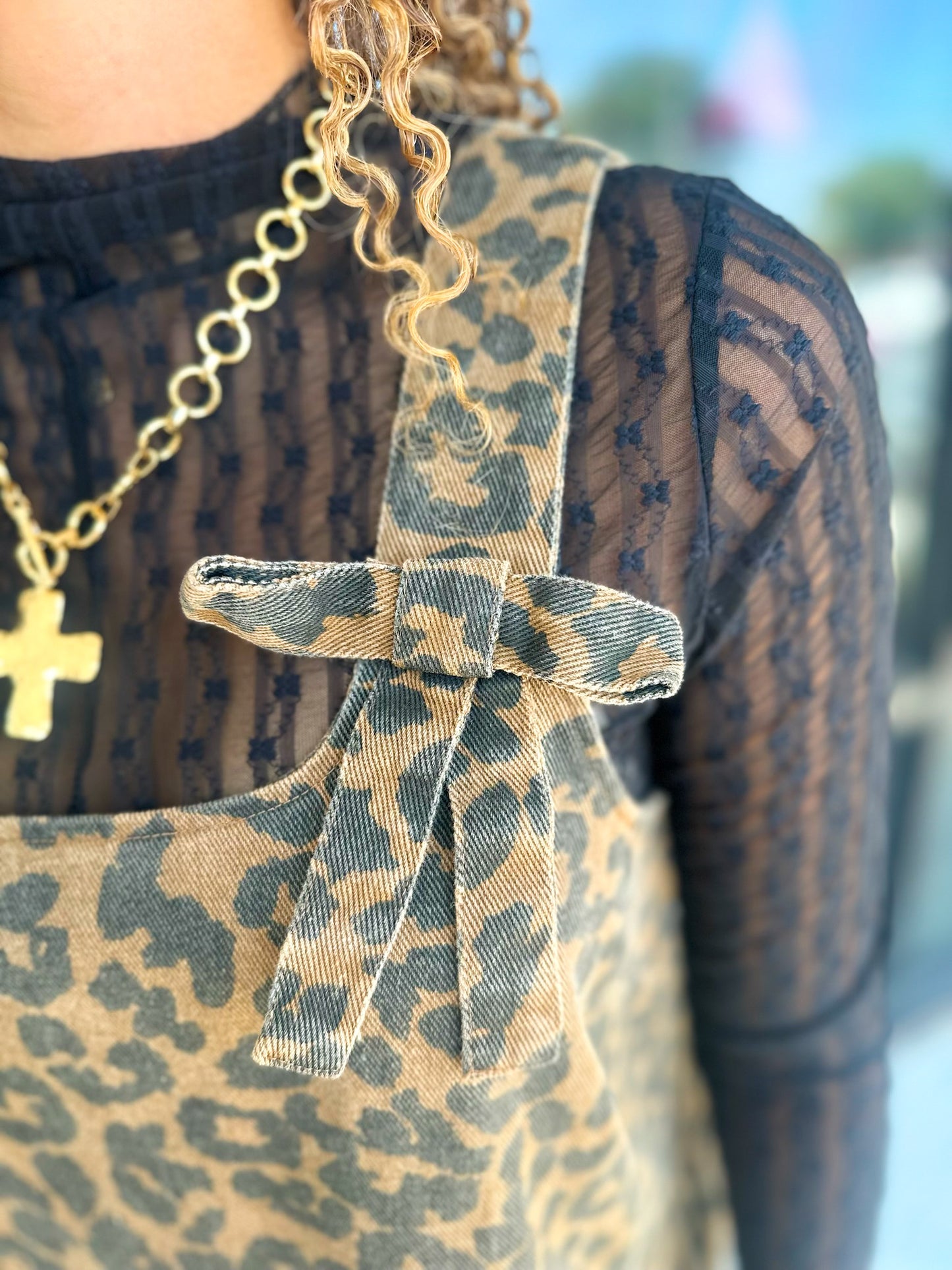 Hailey Leopard Mini