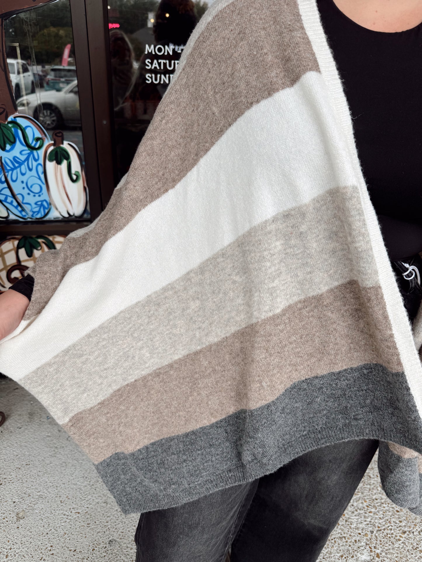 Zuri Poncho Caridgan