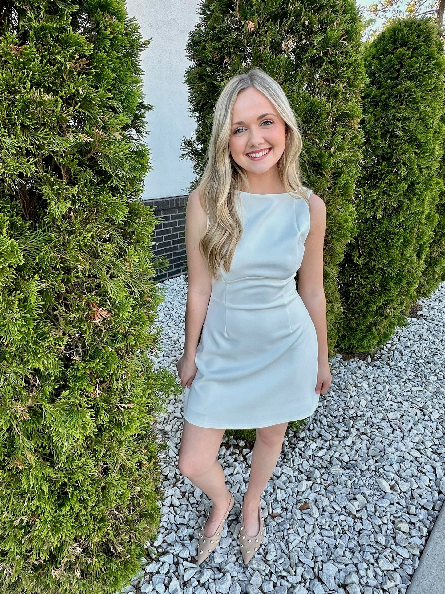 Walk the Stage Mini - white