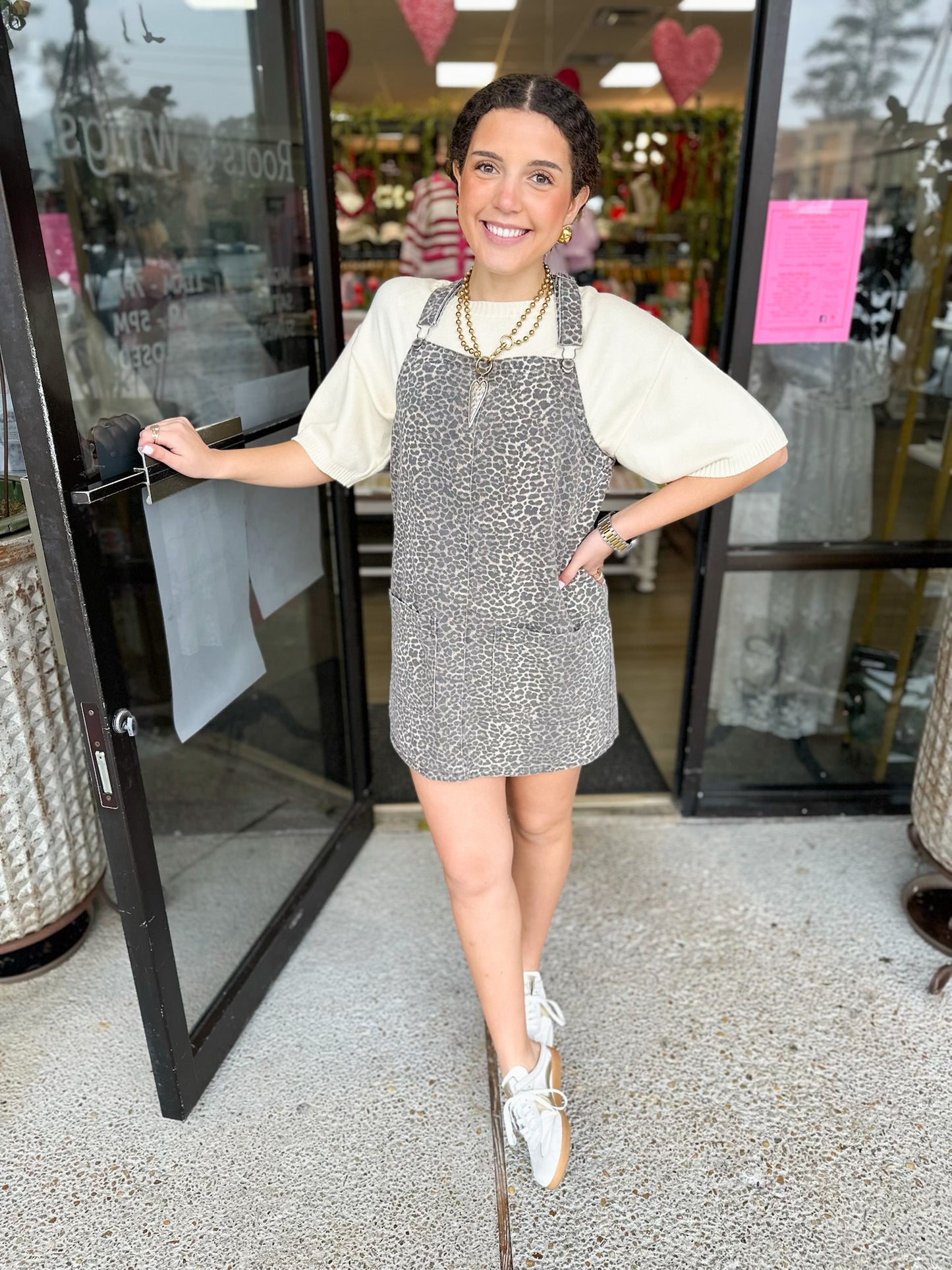 Walking Away Leopard Mini