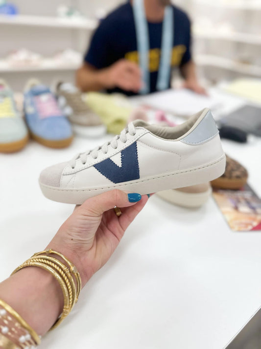 Victoria Azul Sneakers