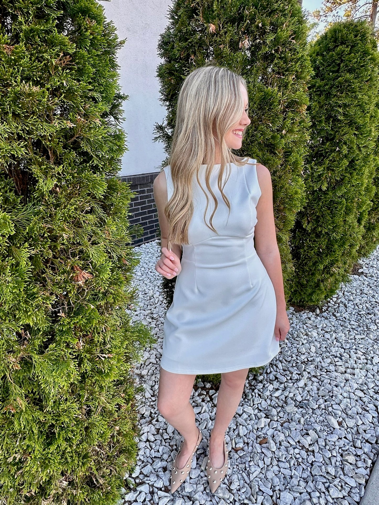 Walk the Stage Mini - white