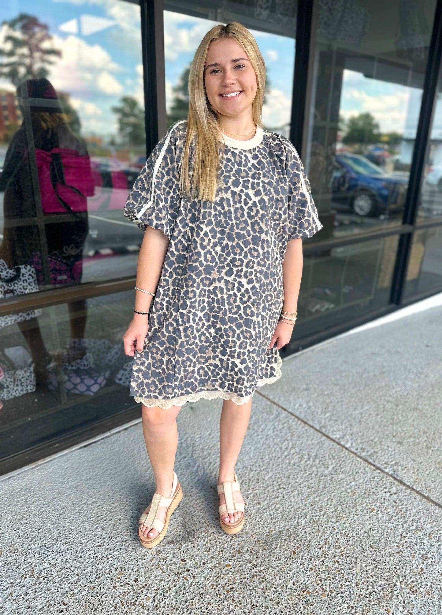 Hold Me Closer-Cream