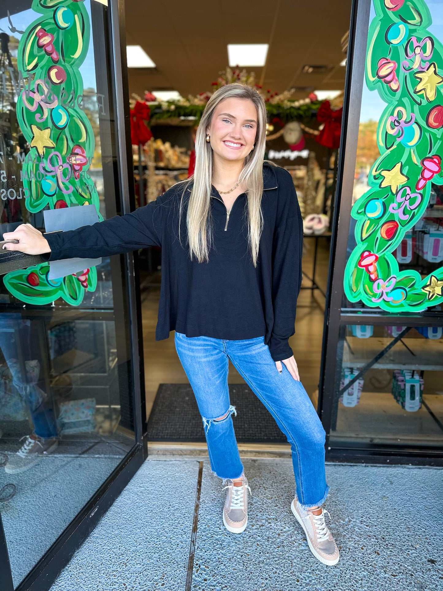 She Ain’t In It-Black