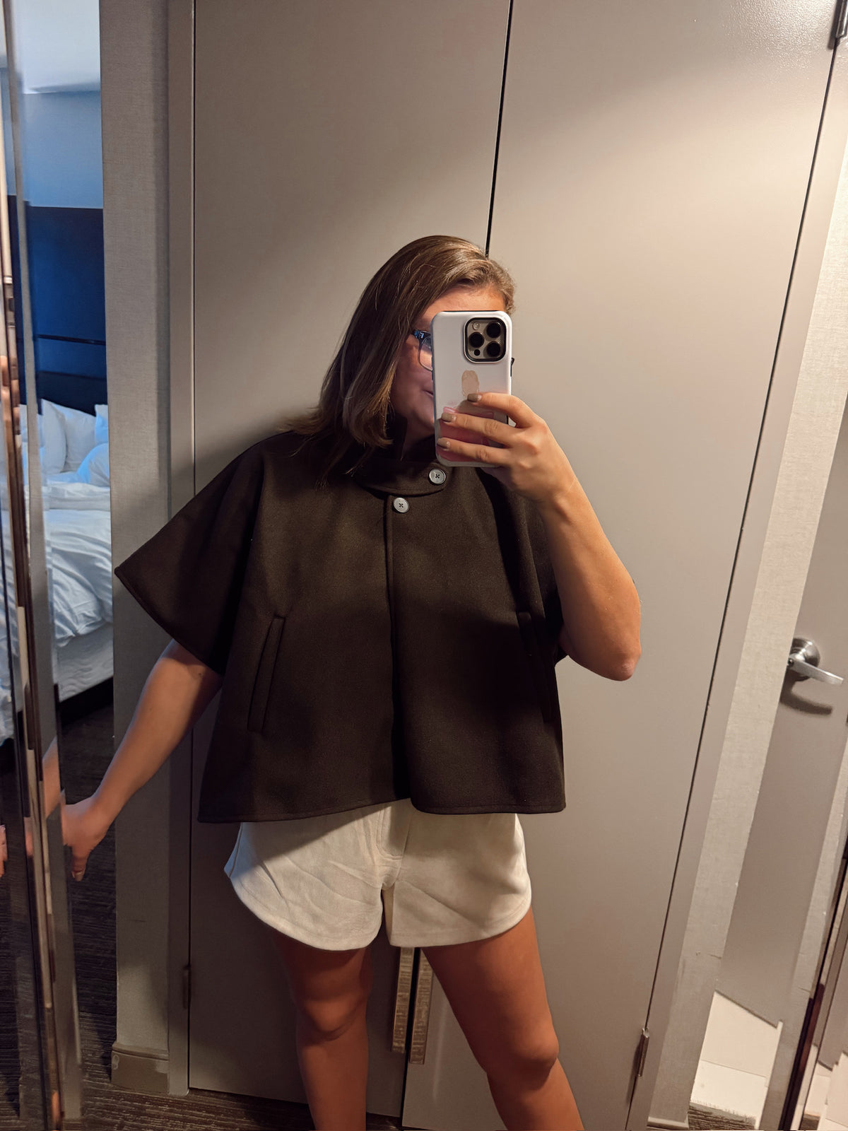 Queen of my Eye Poncho - brown