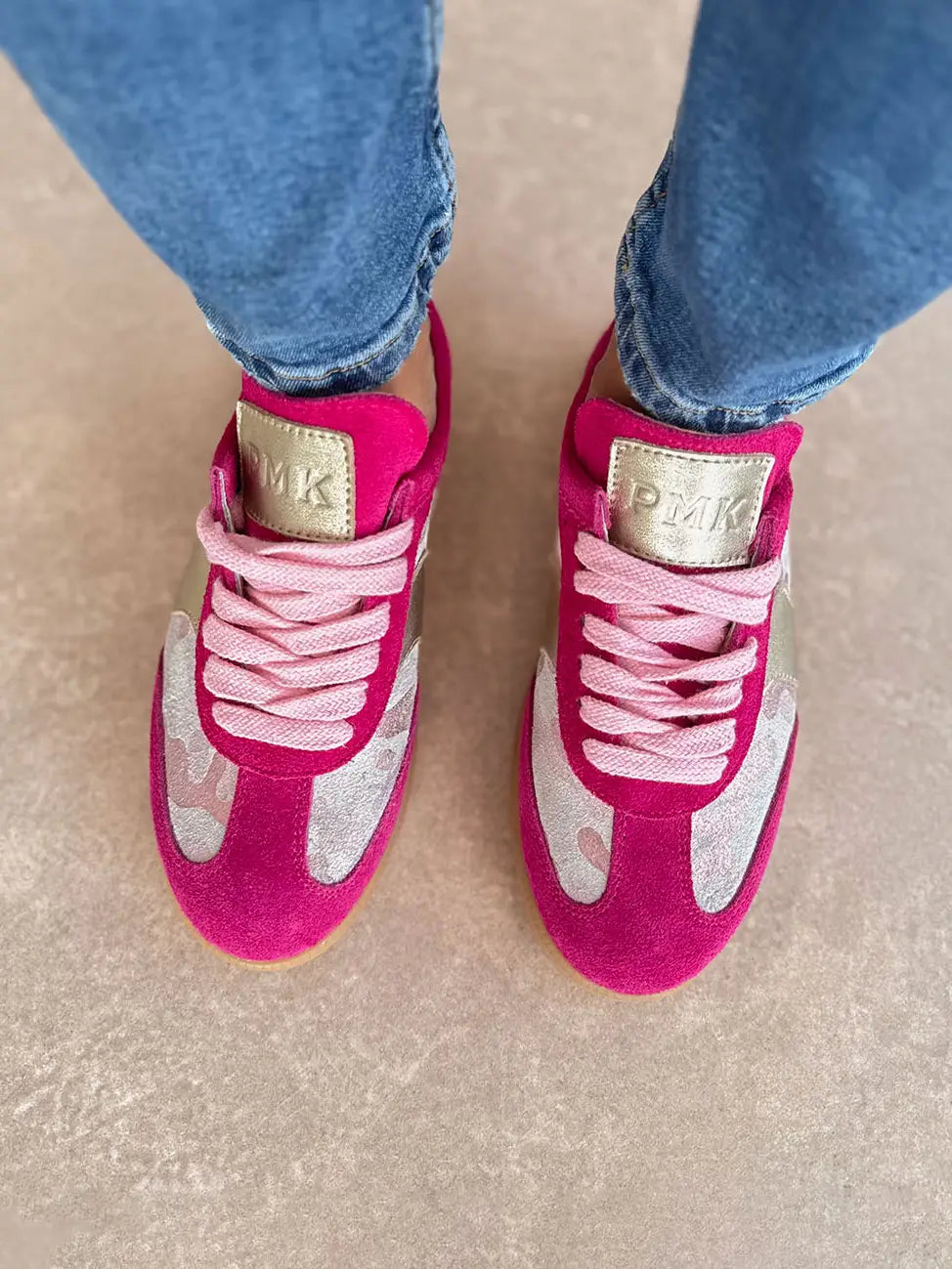 Velia Pink
