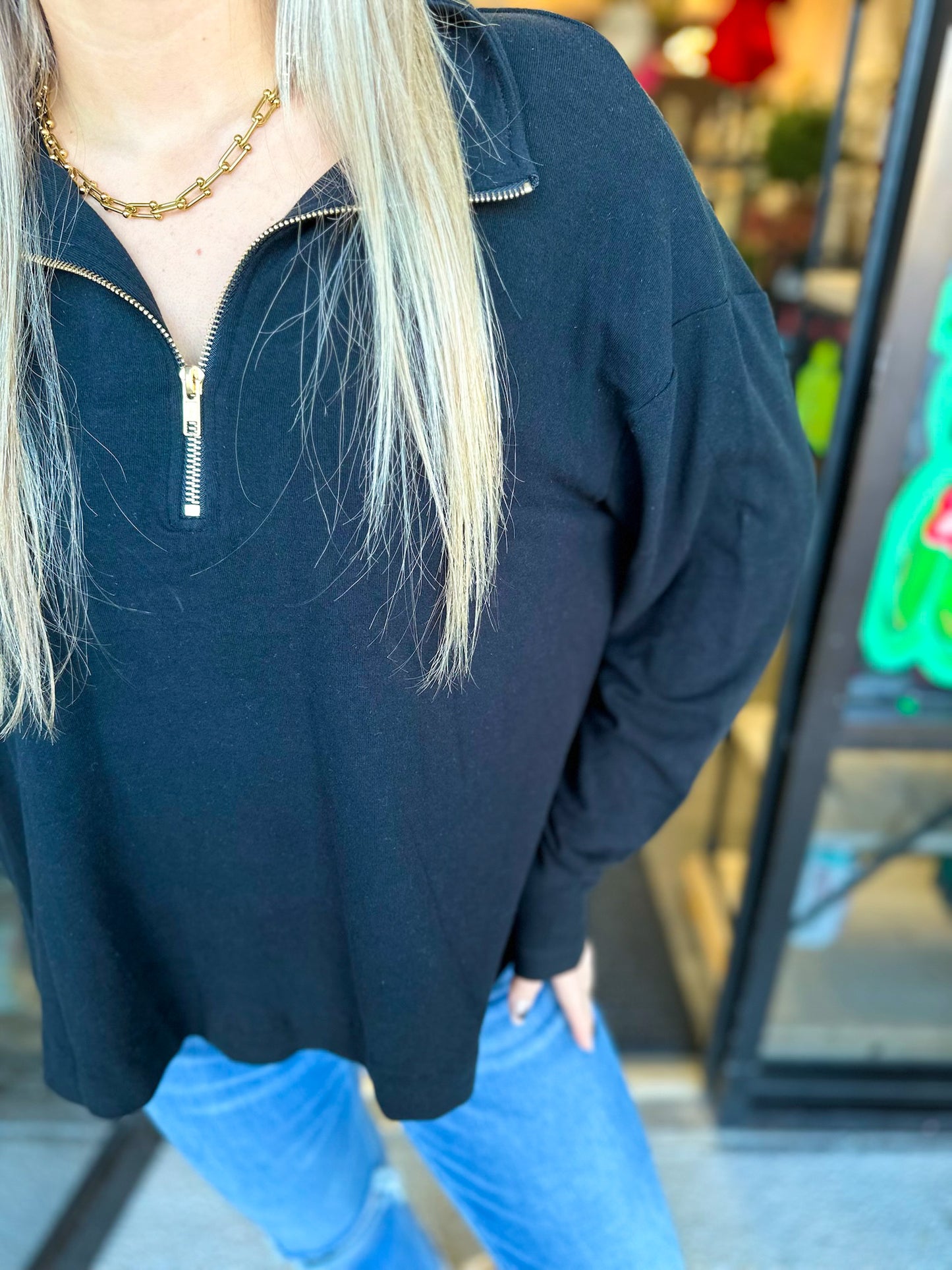 She Ain’t In It-Black