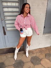 Load image into Gallery viewer, Double Pleated Cutie Denim Shorts - off white
