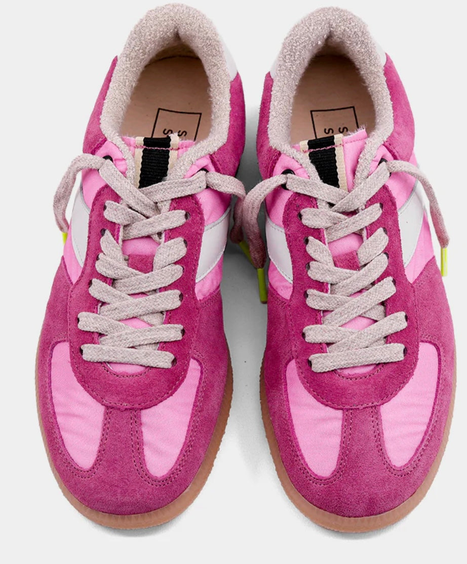 Sylvia Sneaker