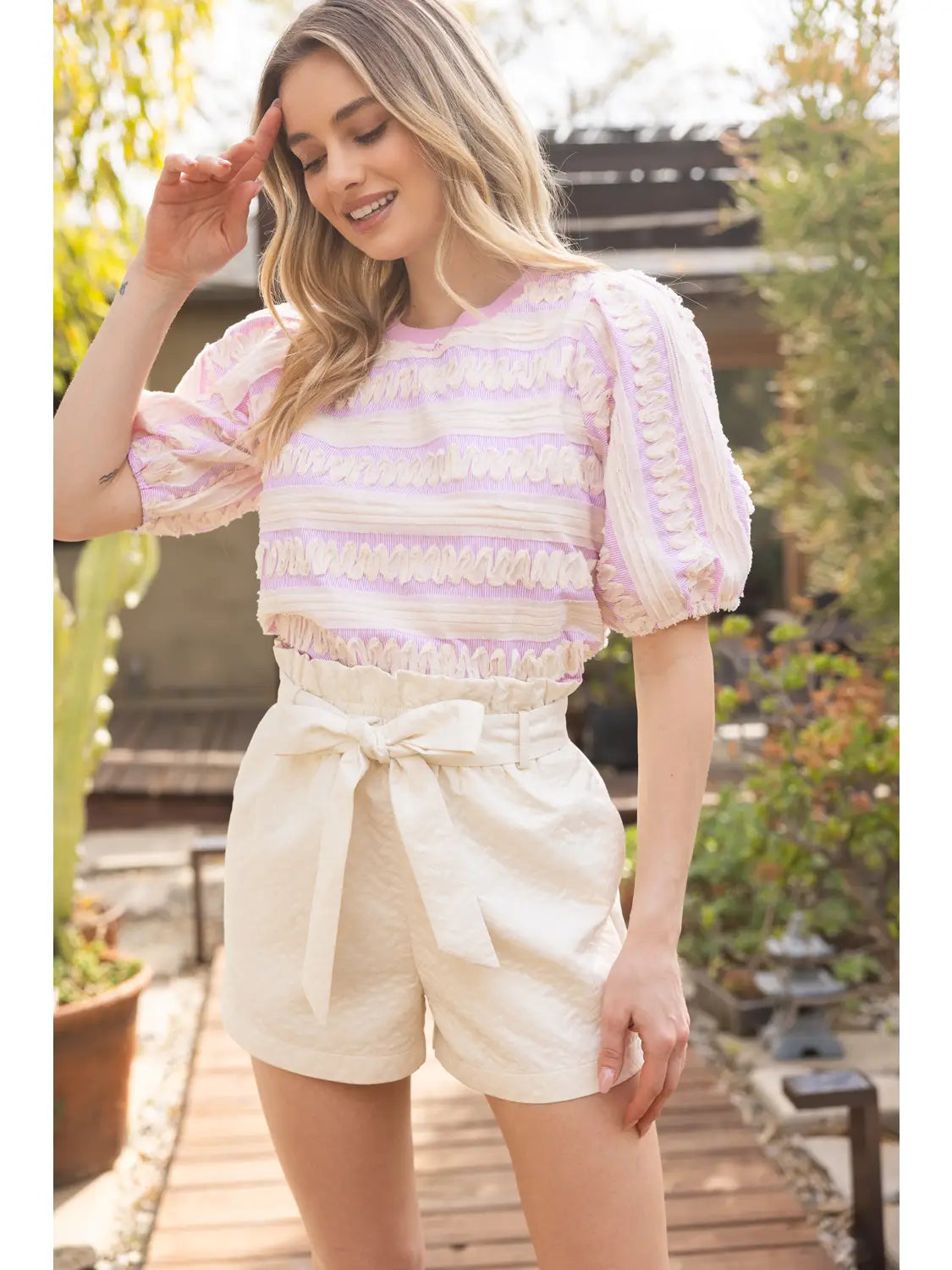 Julie Shorts - Ecru