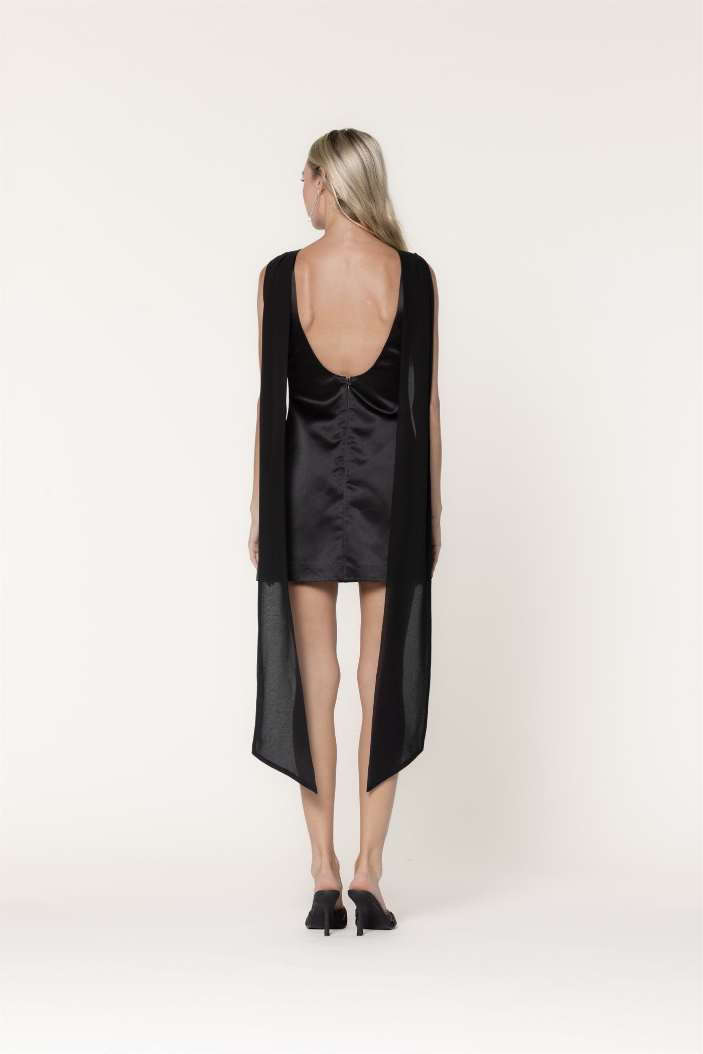 Draped Over Cutie Mini - black