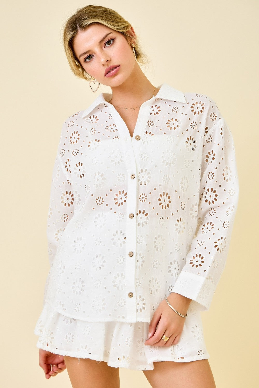 Out on the Sand Top - white
