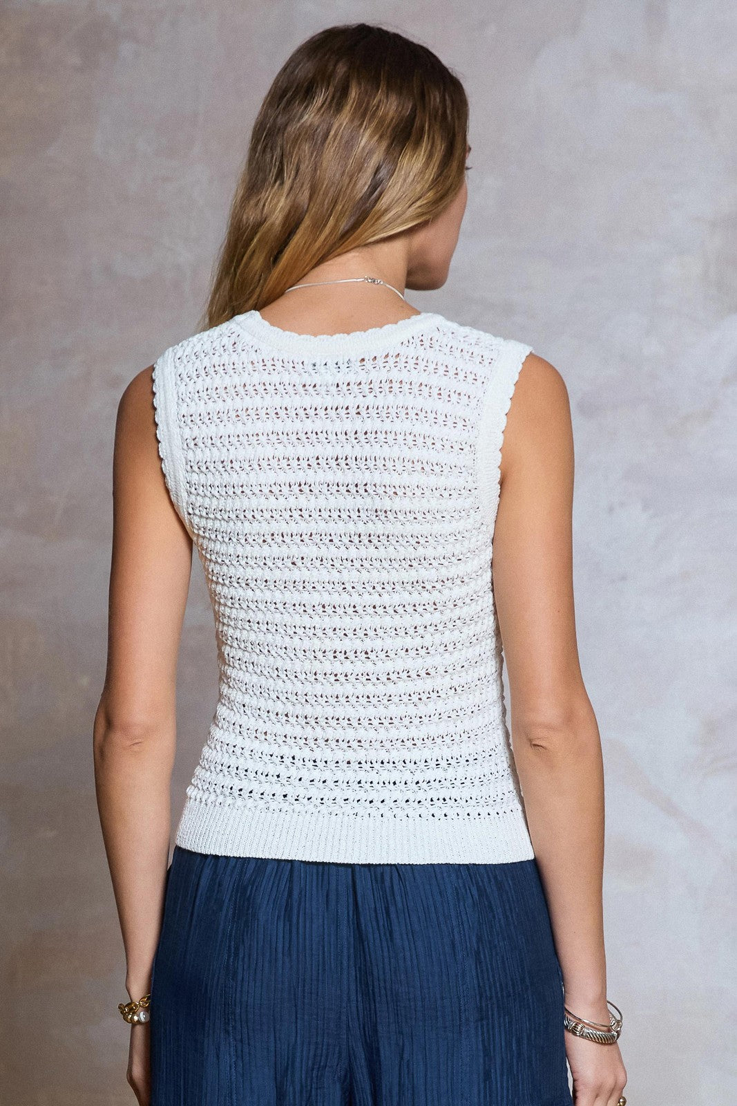 Stop Ahead Tank - white