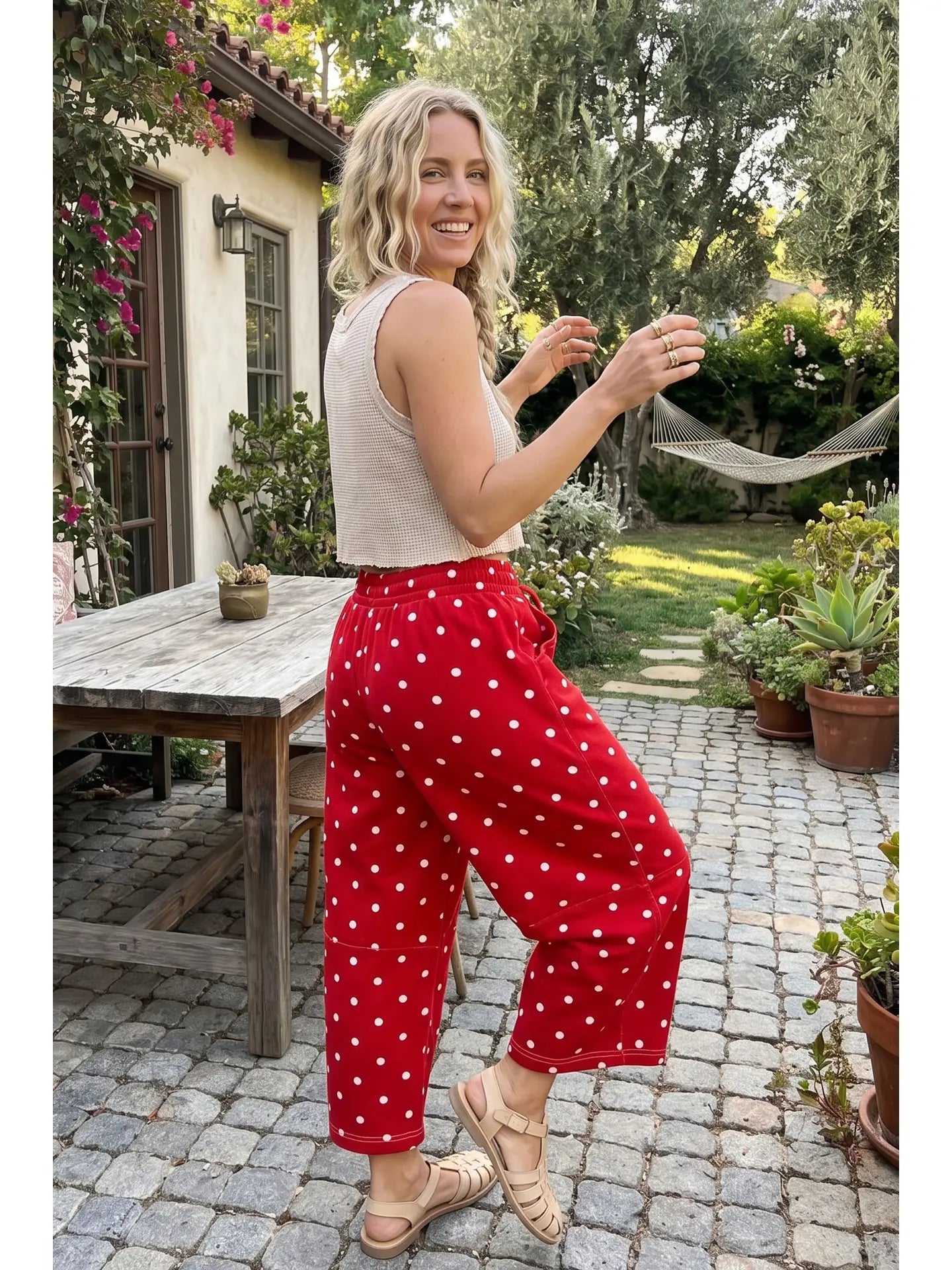 Lounge Please - red/white