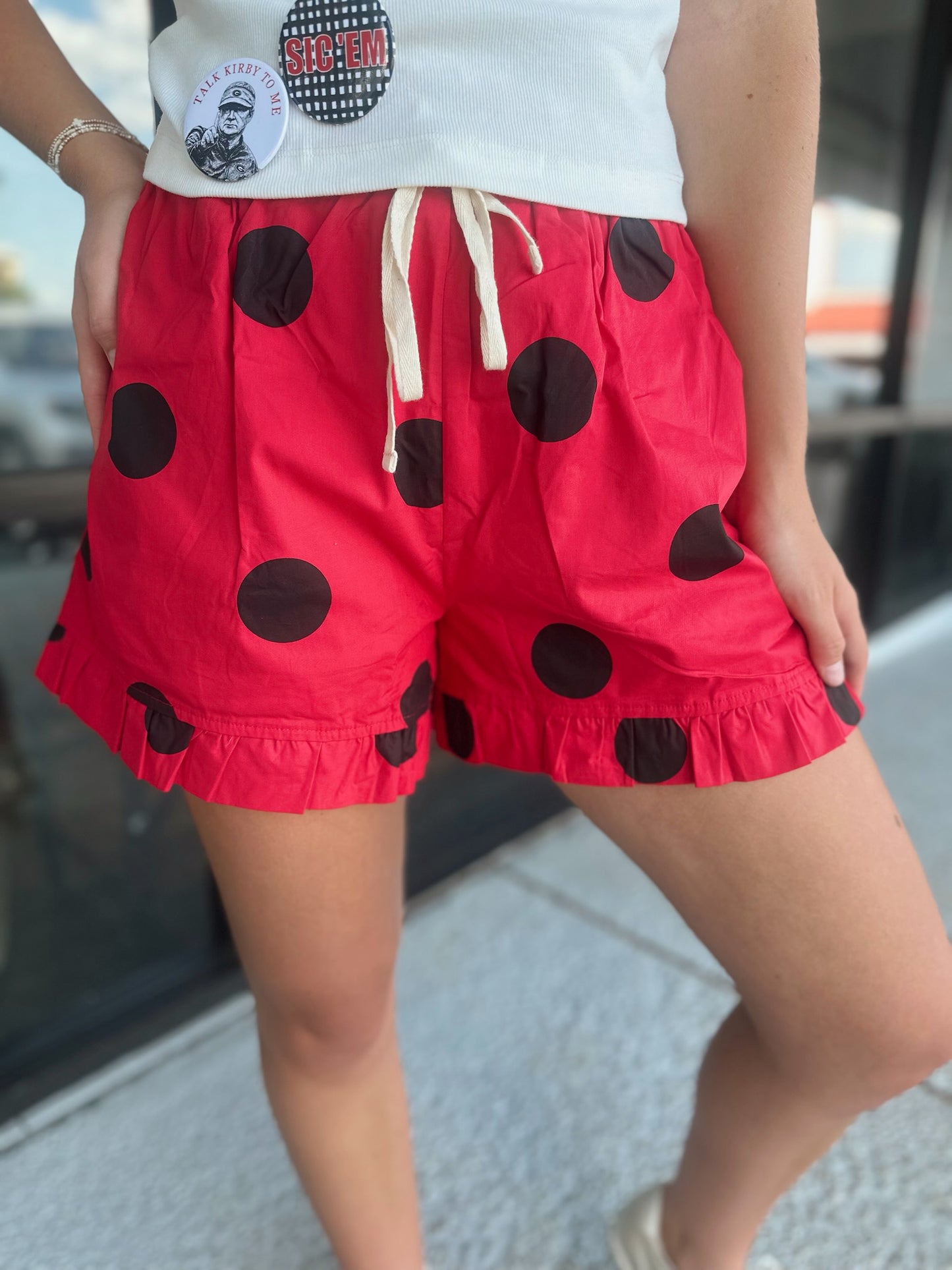 Had Me by Halftime Shorts - red/black