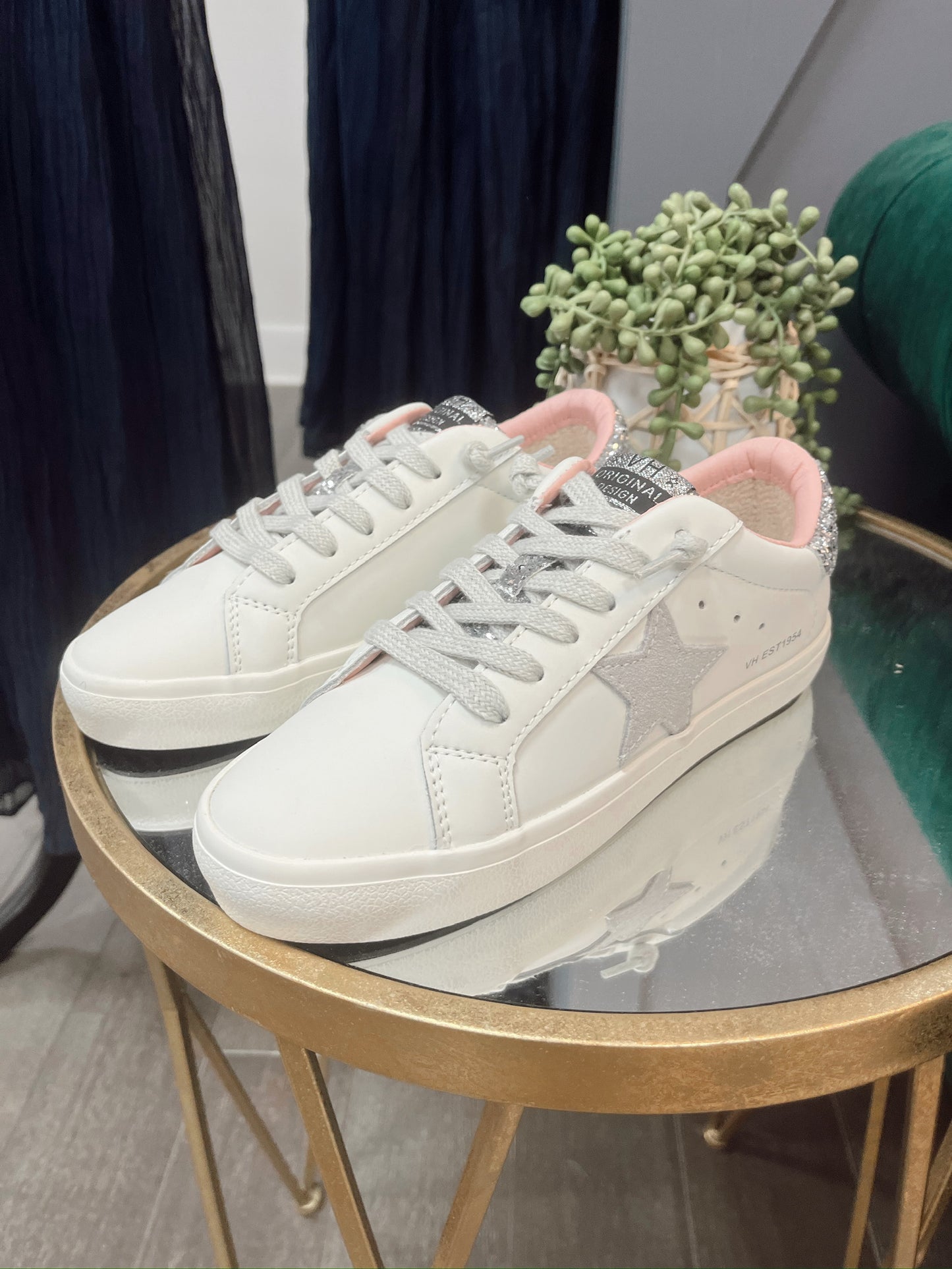 Adina sneaker